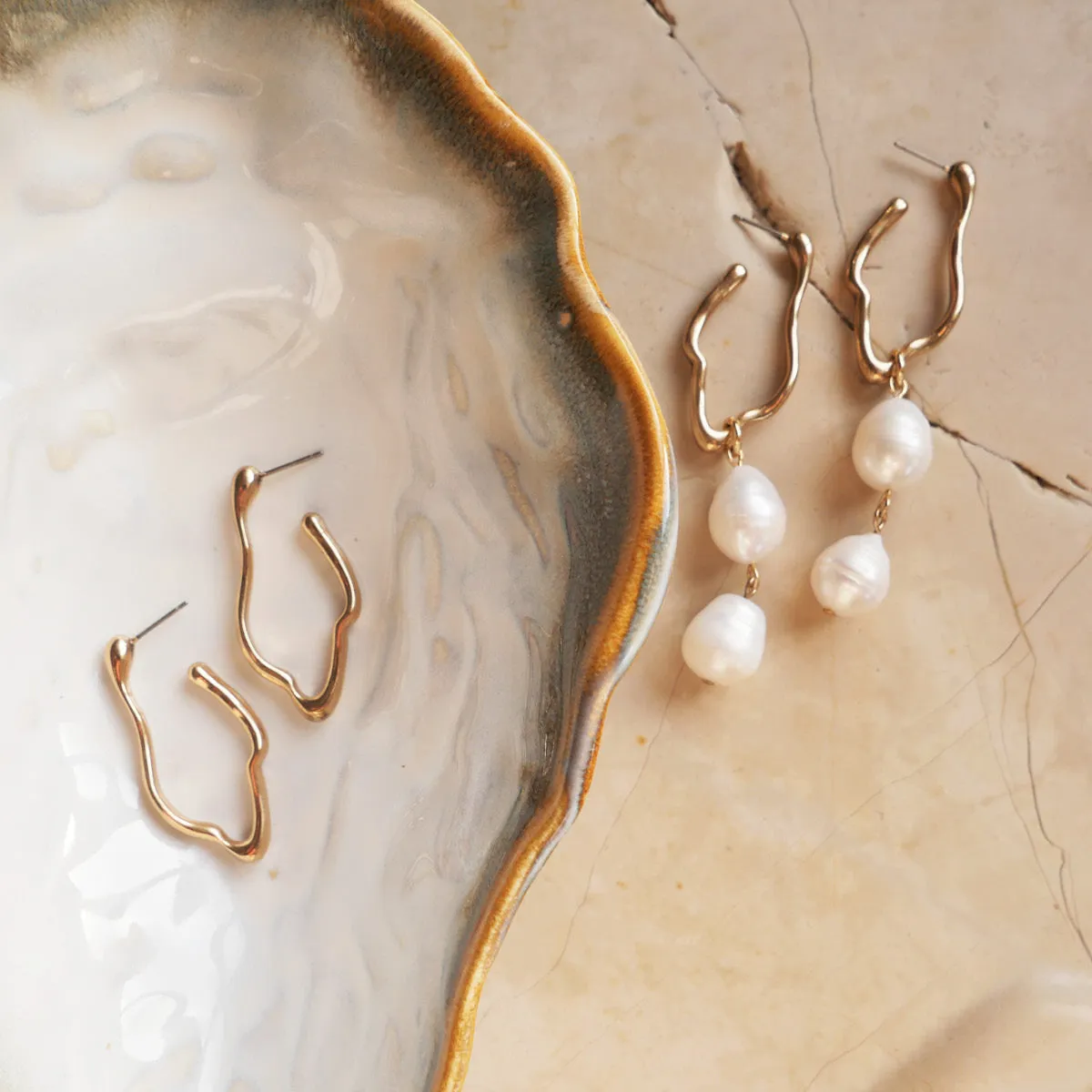 1018-1361 Drop Earring Pearl