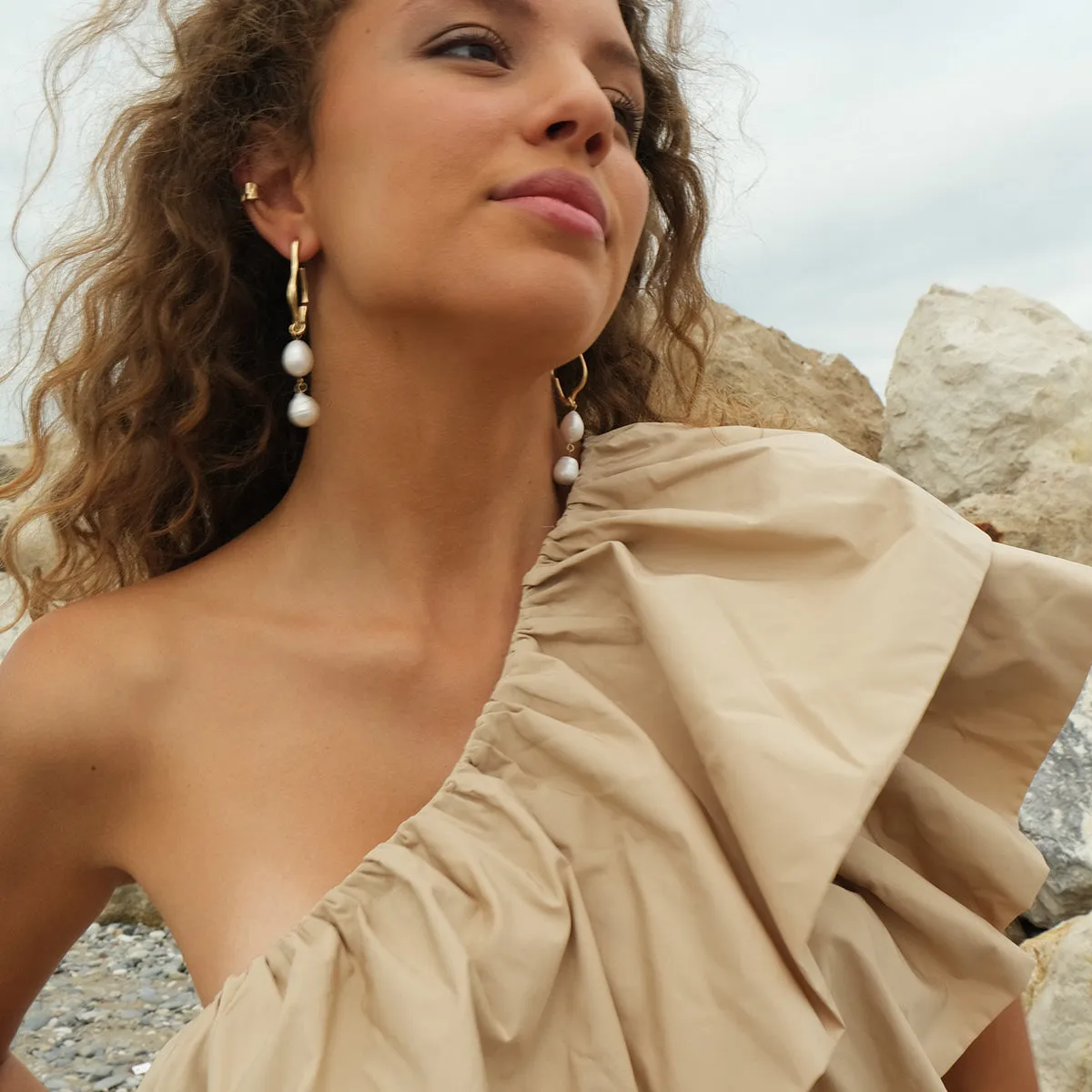 1018-1361 Drop Earring Pearl