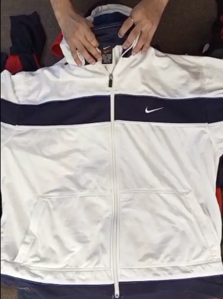 Branded Track jackets 26 pieces