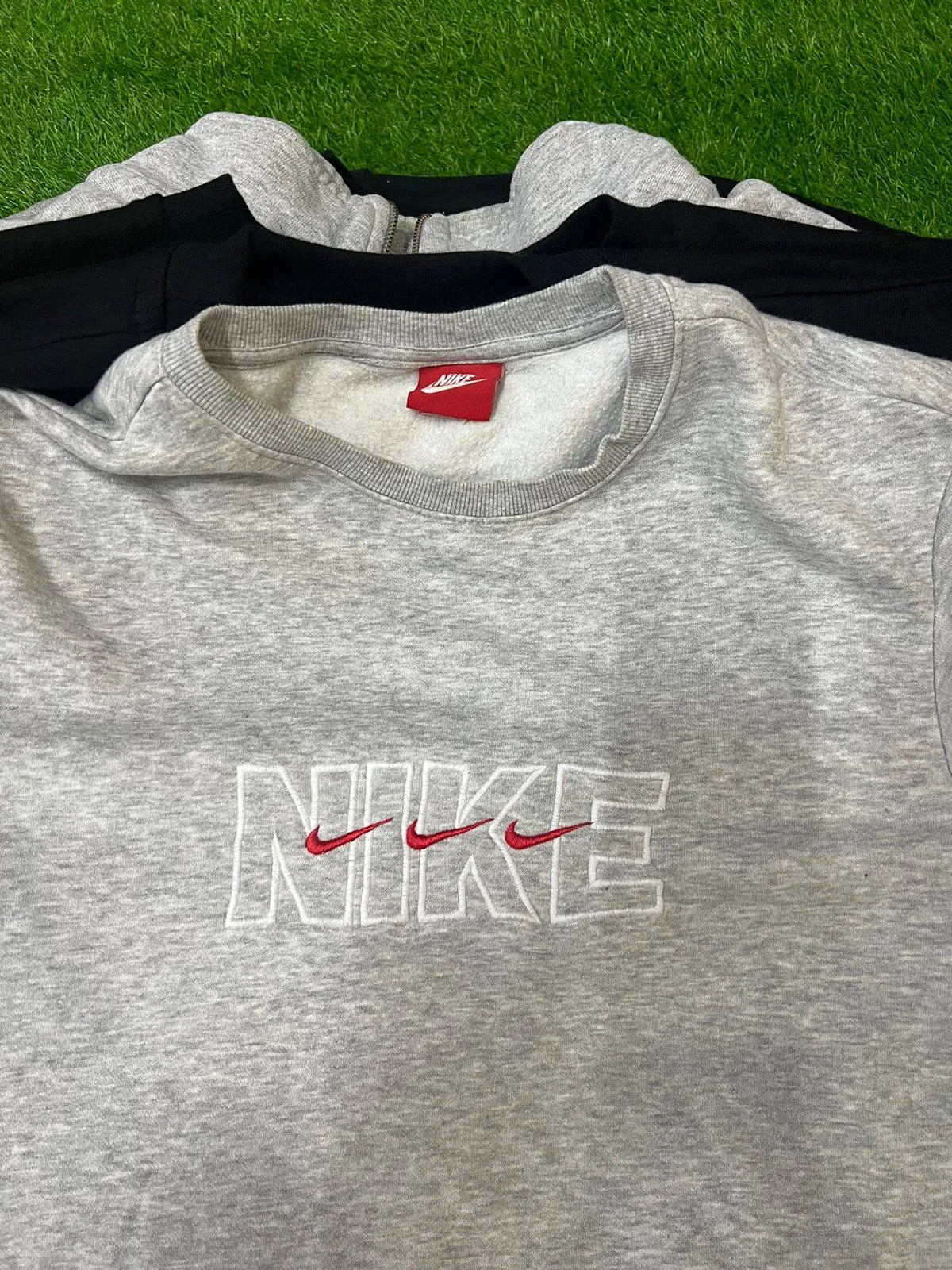 Nike Sweatshirt 
30 piece